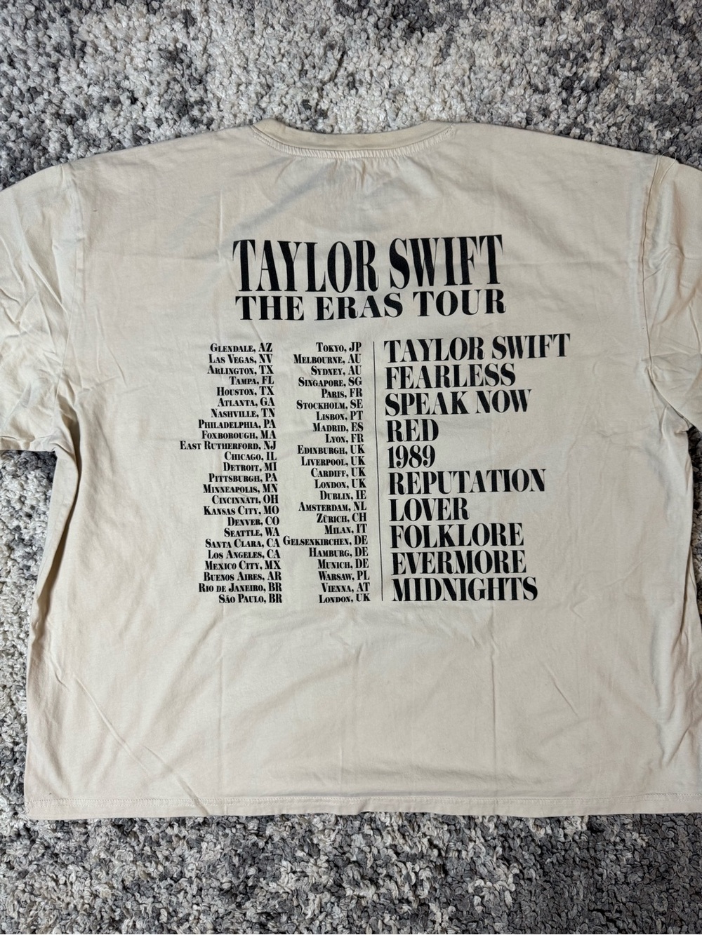 Taylor Swift The Eras Tour Merchandise Short Sleeve Tshirt in Cream, XL - Picture 5 of 5